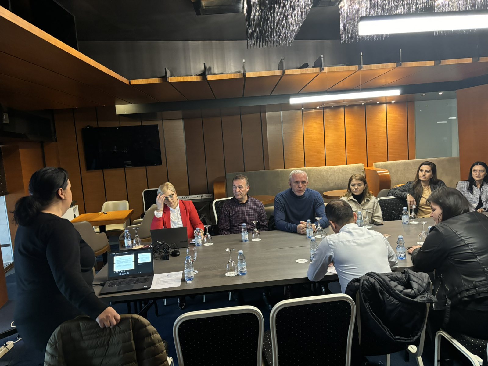 Agjencia për Barazi Gjinore në bashkëpunim me Policinë e Kosovës sot janë duke mbajt sesion informues lidhur me Konventën e Stambollit